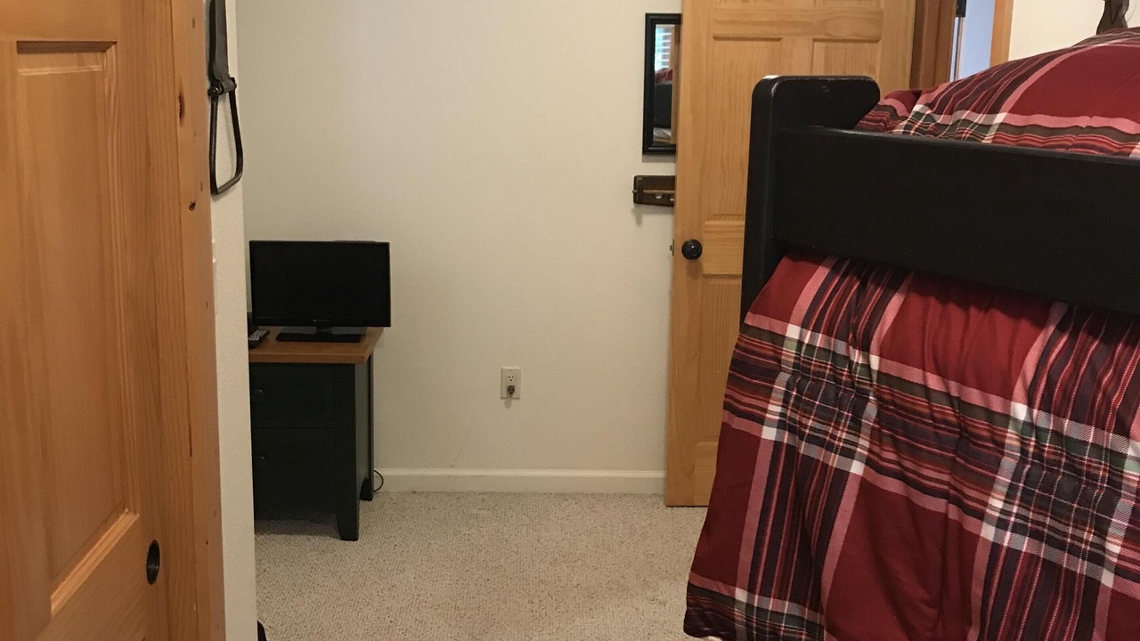 Photo of Bedroom in Phoenix Lake-Cedar Ridge
