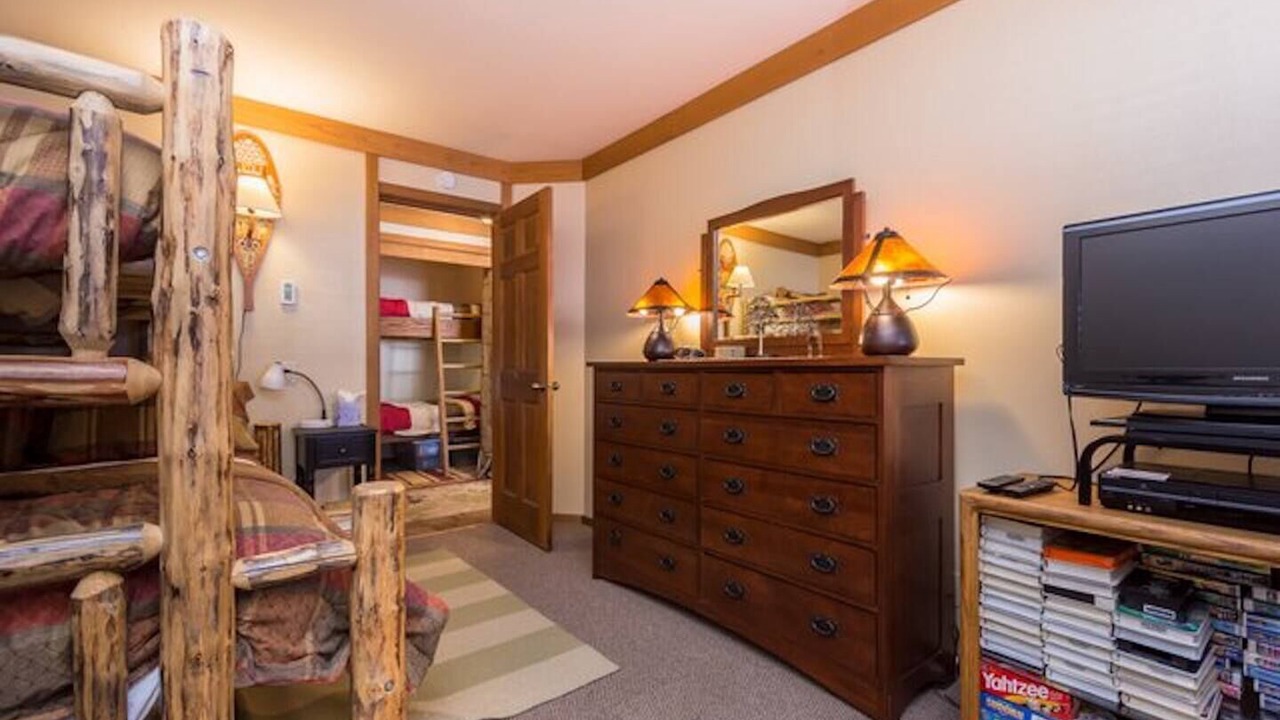 Photo of Bedroom in Mammoth Lakes