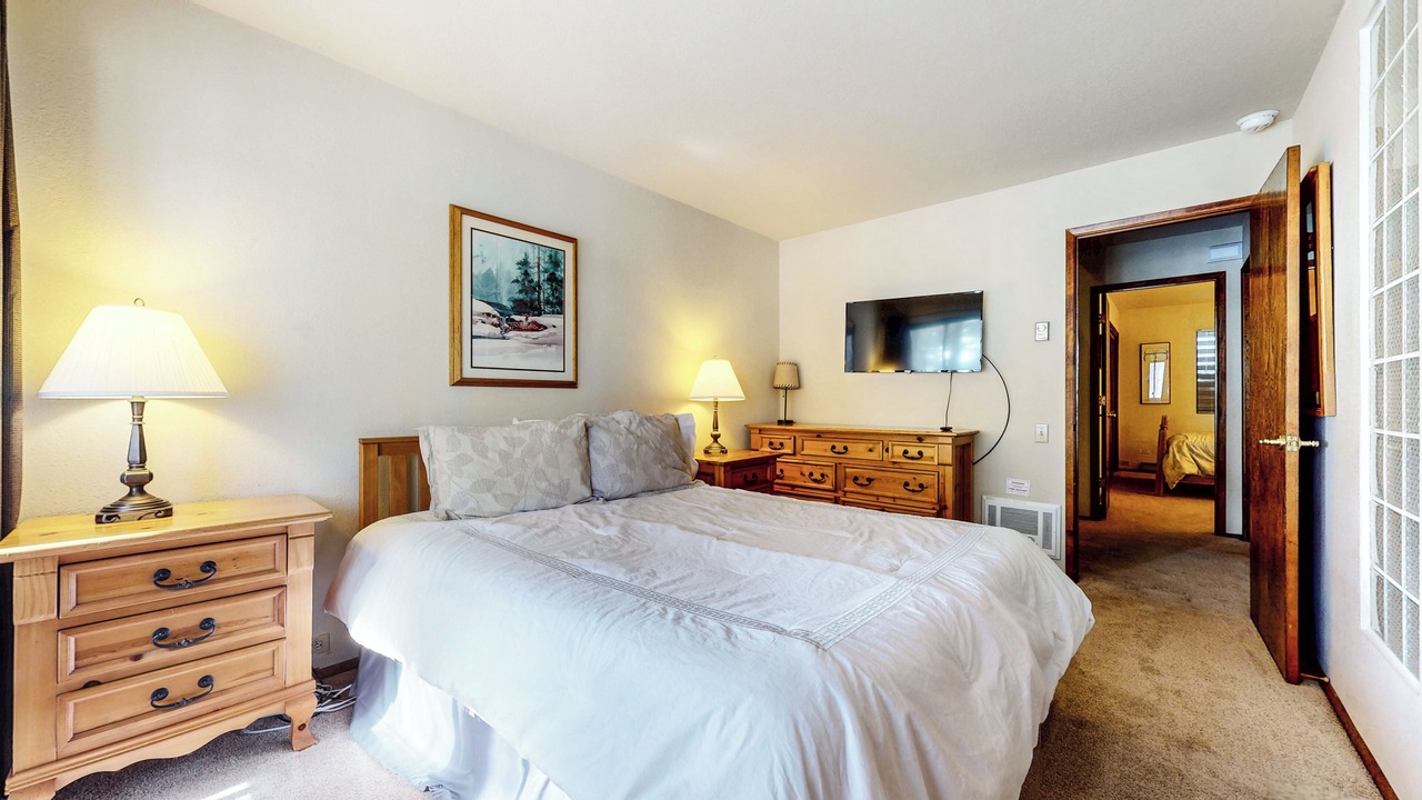 Photo of Bedroom in Mammoth Lakes