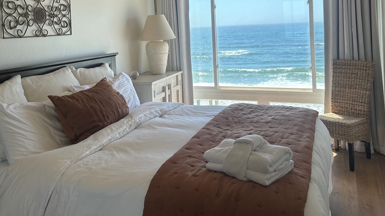 Photo of Bedroom in La Selva Beach