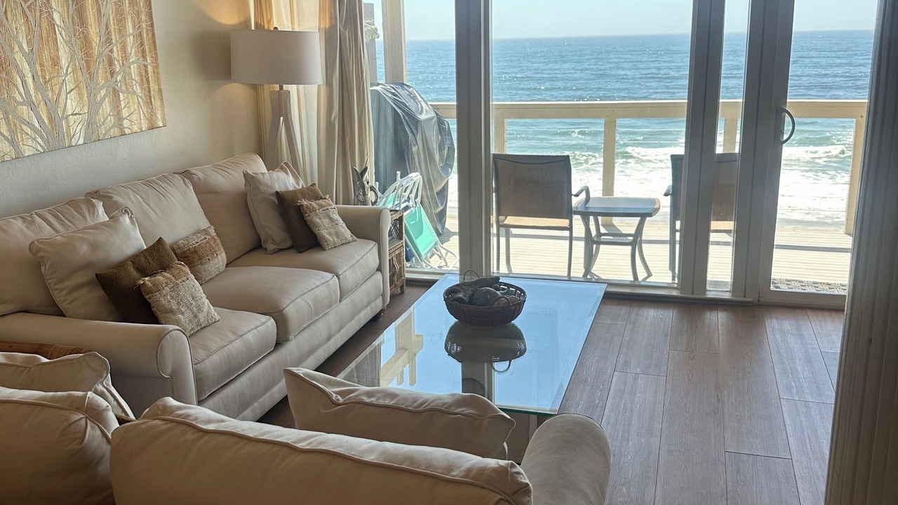 Photo of Livingroom in La Selva Beach