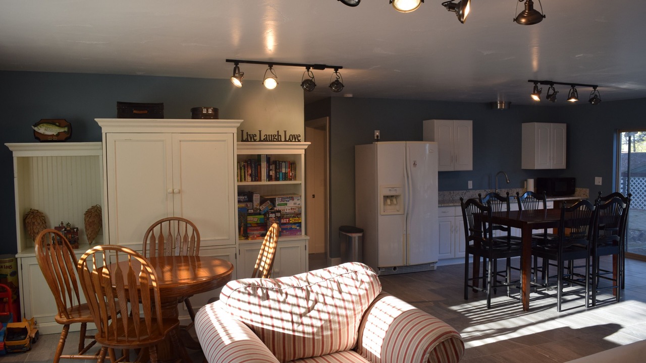 Photo of Bedroom in Groveland