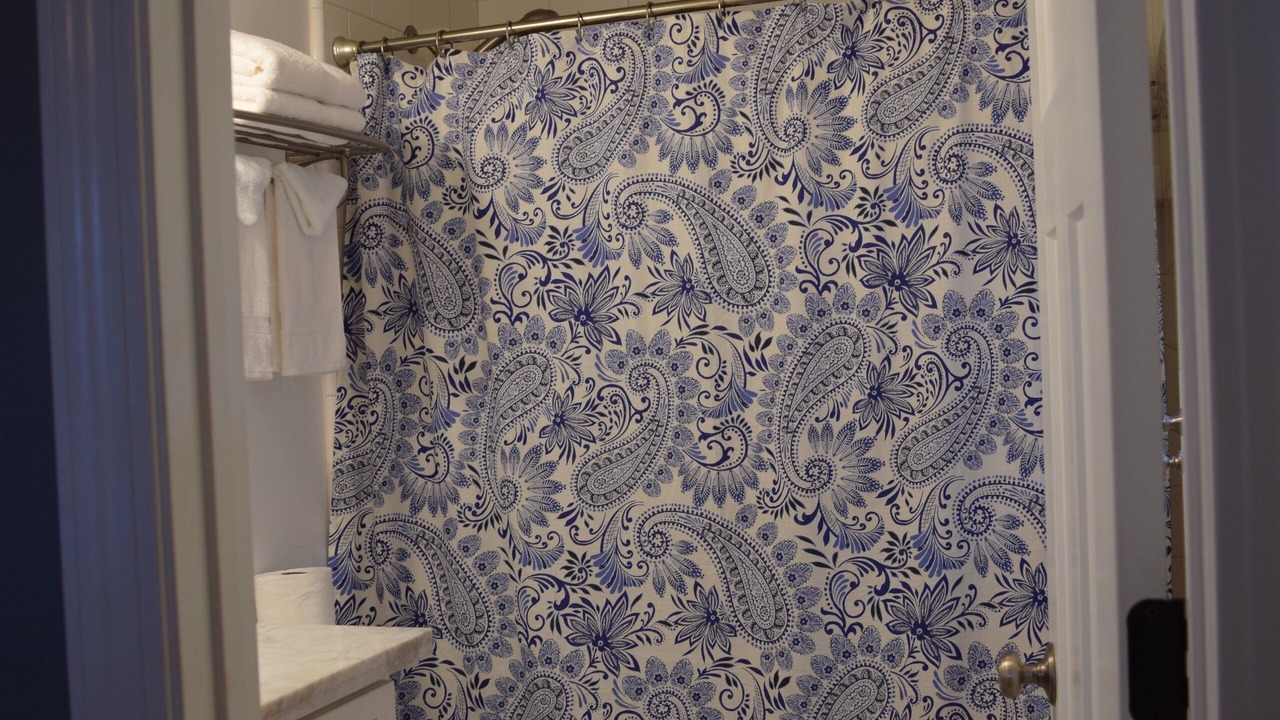 Photo of Bathroom in Groveland