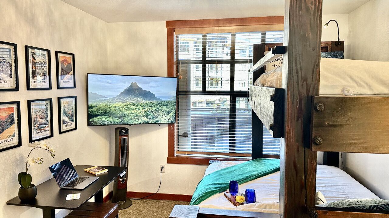Photo of Bedroom in Mammoth Lakes