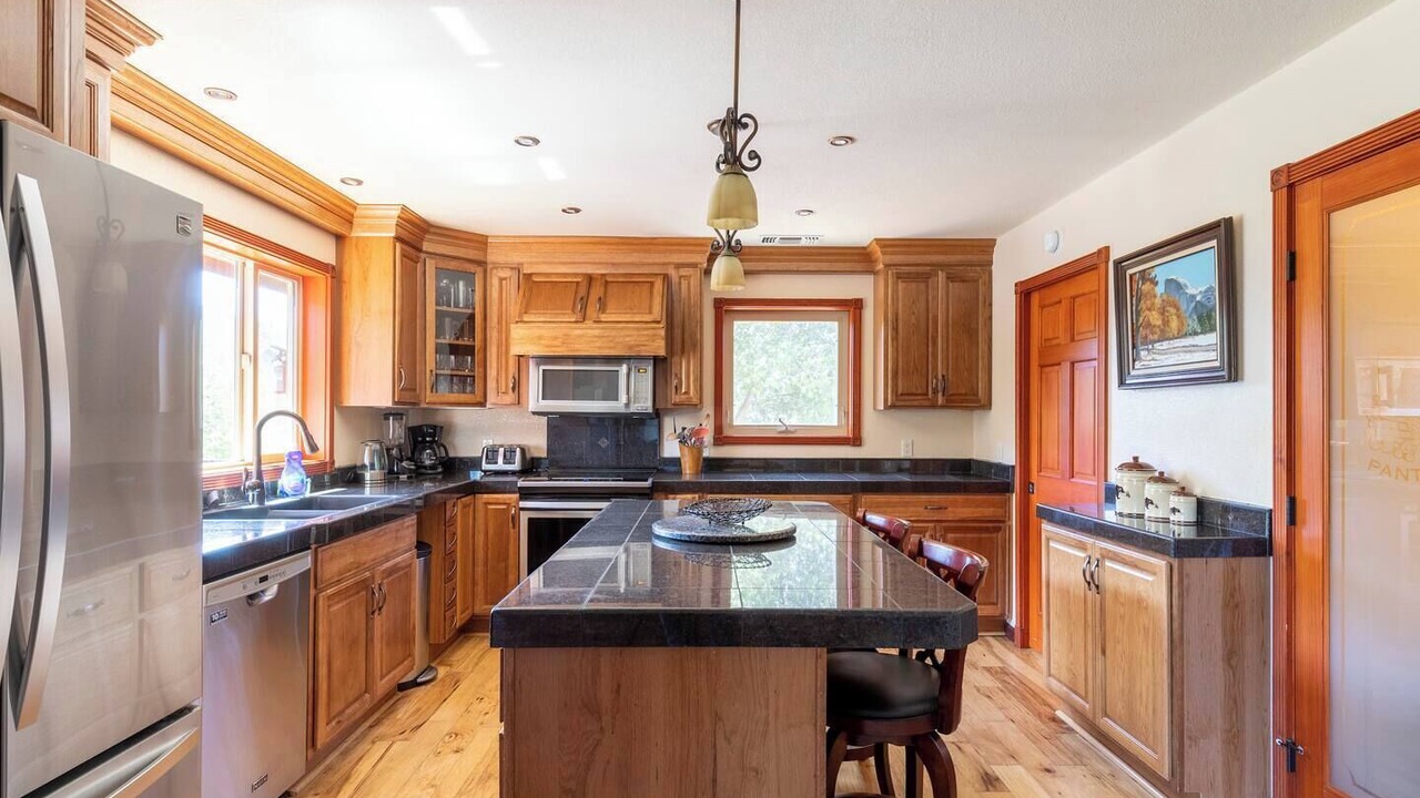 Photo of Kitchen in Yosemite Forks