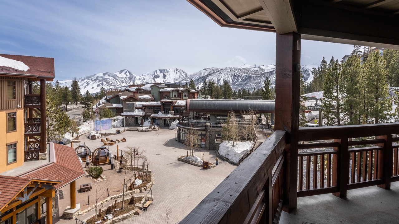 Photo of Patio Balcony in Mammoth Lakes