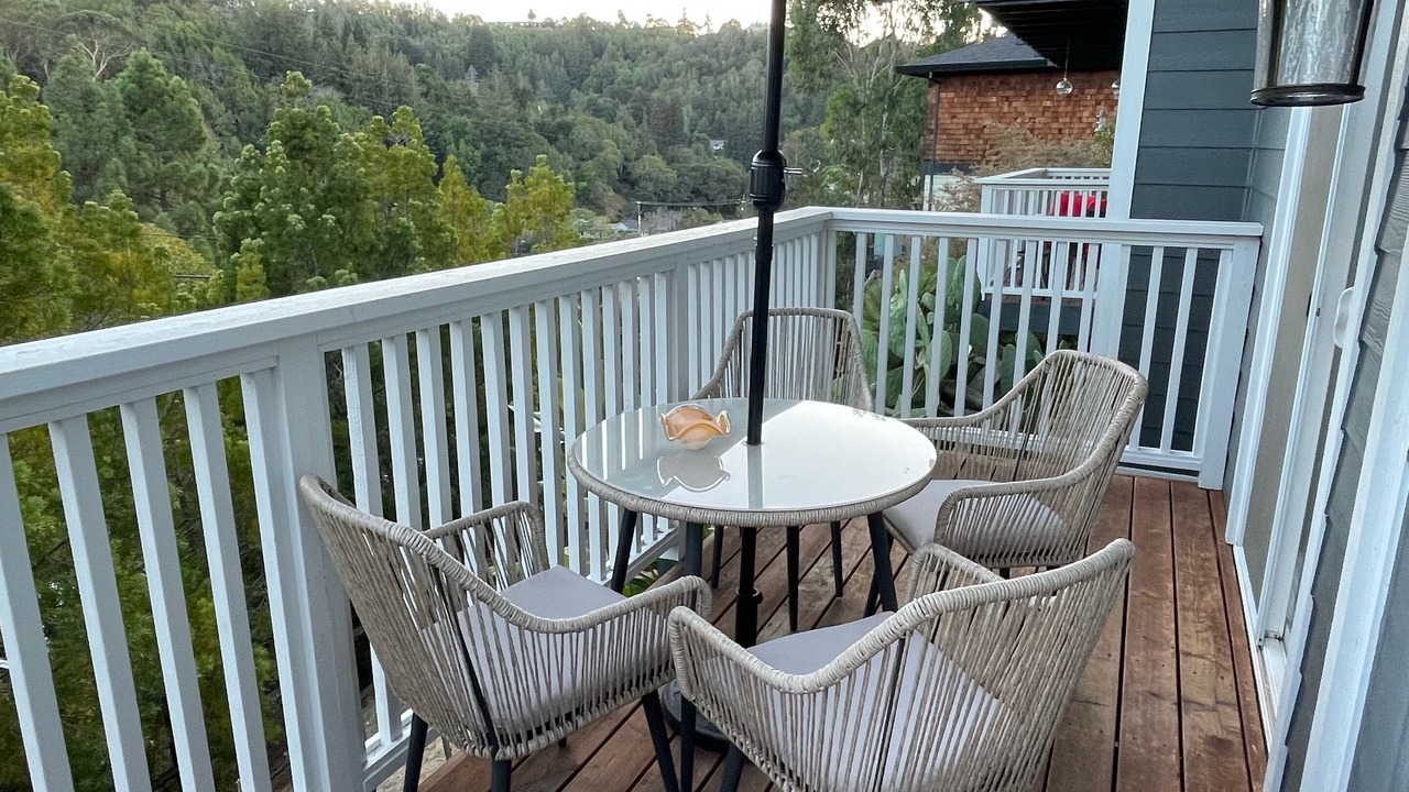 Photo of Outdoor in West End