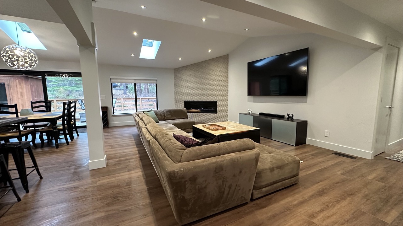 Photo of Livingroom in Galena Forest Estates