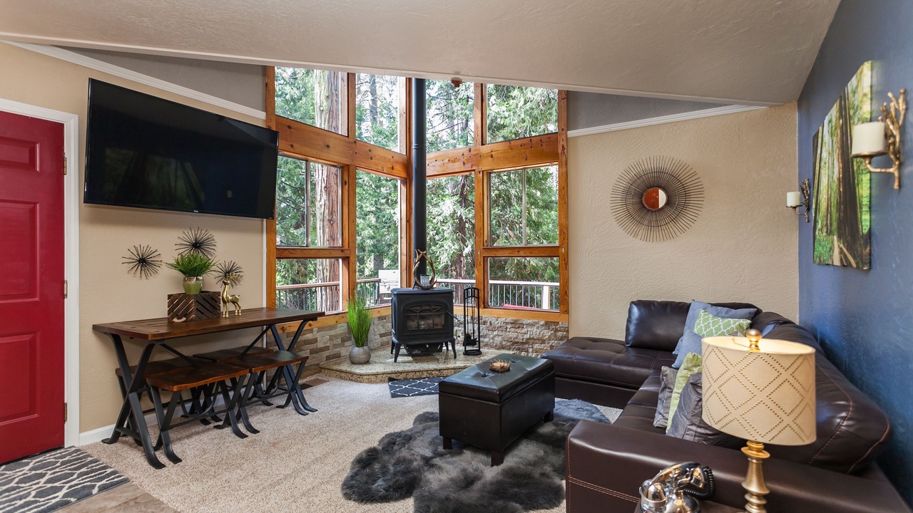 Photo of Livingroom in Twain Harte