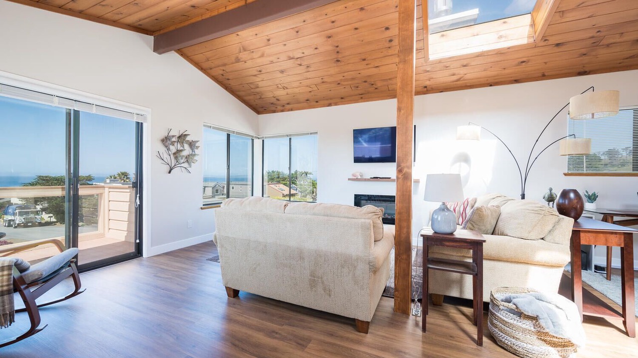 Photo of Livingroom in Marine Terrace