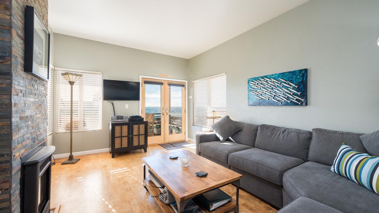 Photo of Livingroom in Marine Terrace