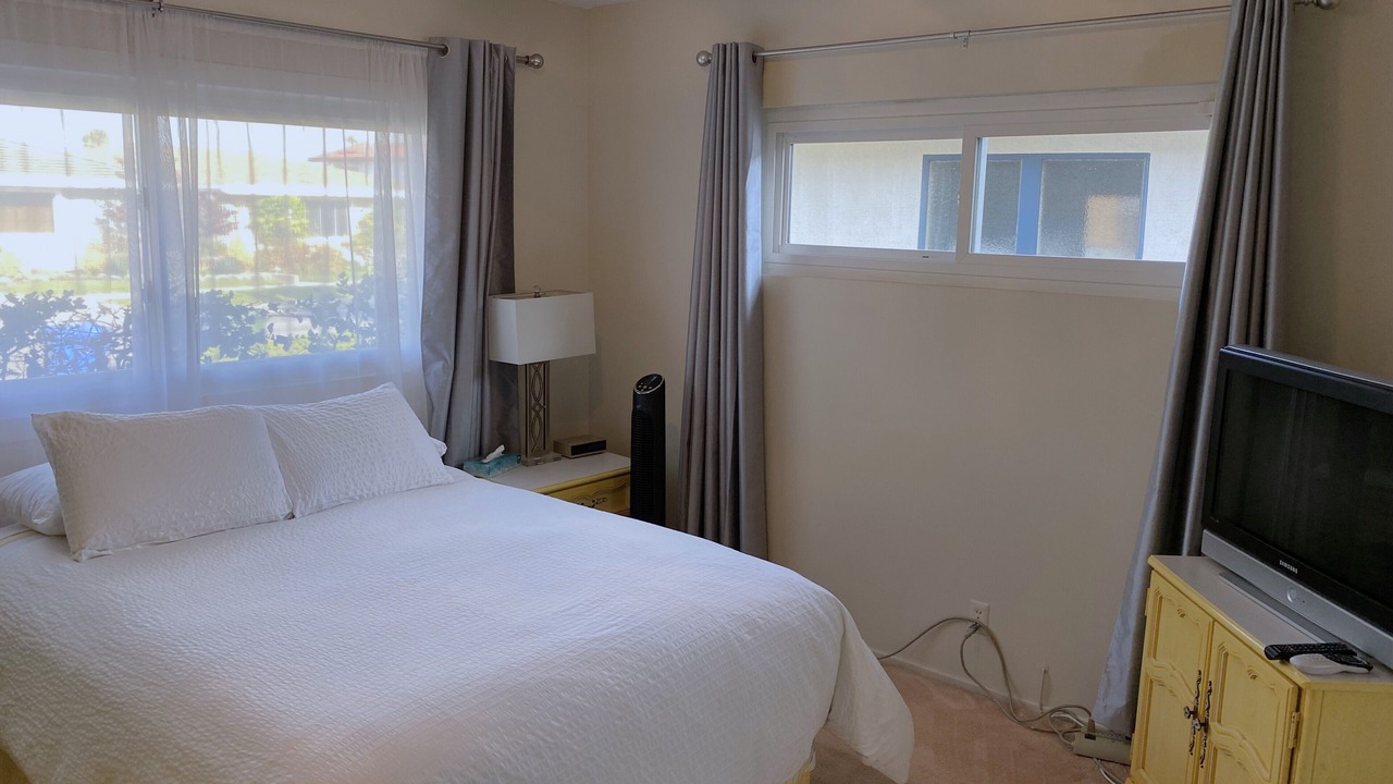 Photo of Bedroom in Ladera Heights
