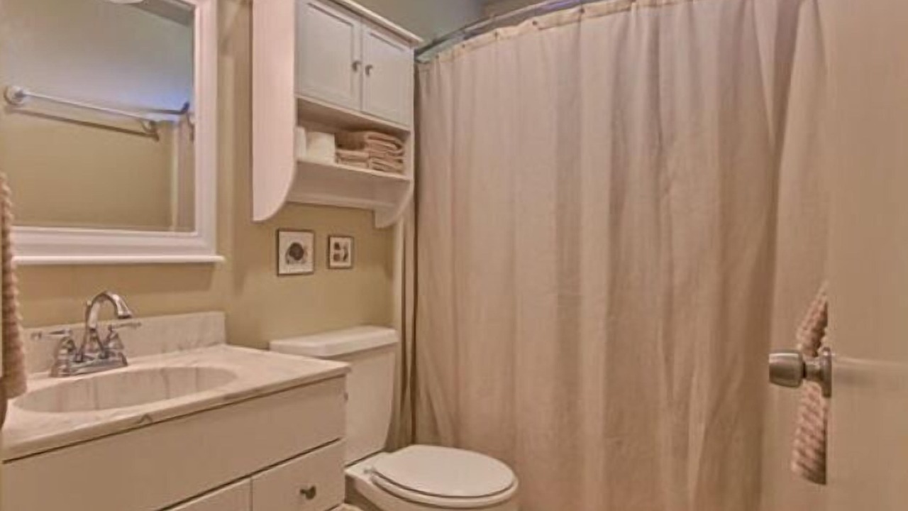 Photo of Bathroom in Park Hill
