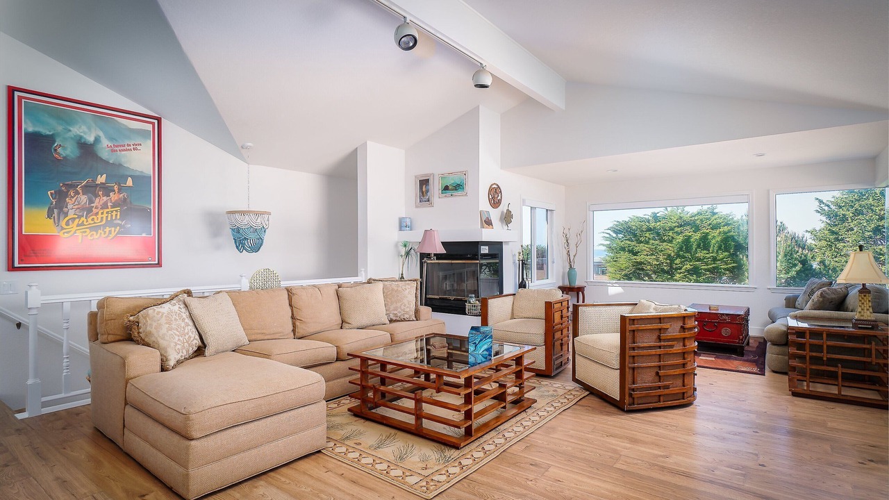 Photo of Livingroom in Marine Terrace