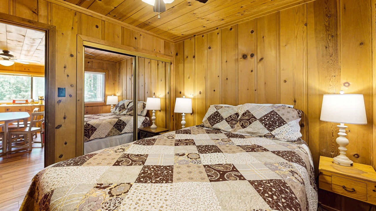 Photo of Bedroom in Black Bart