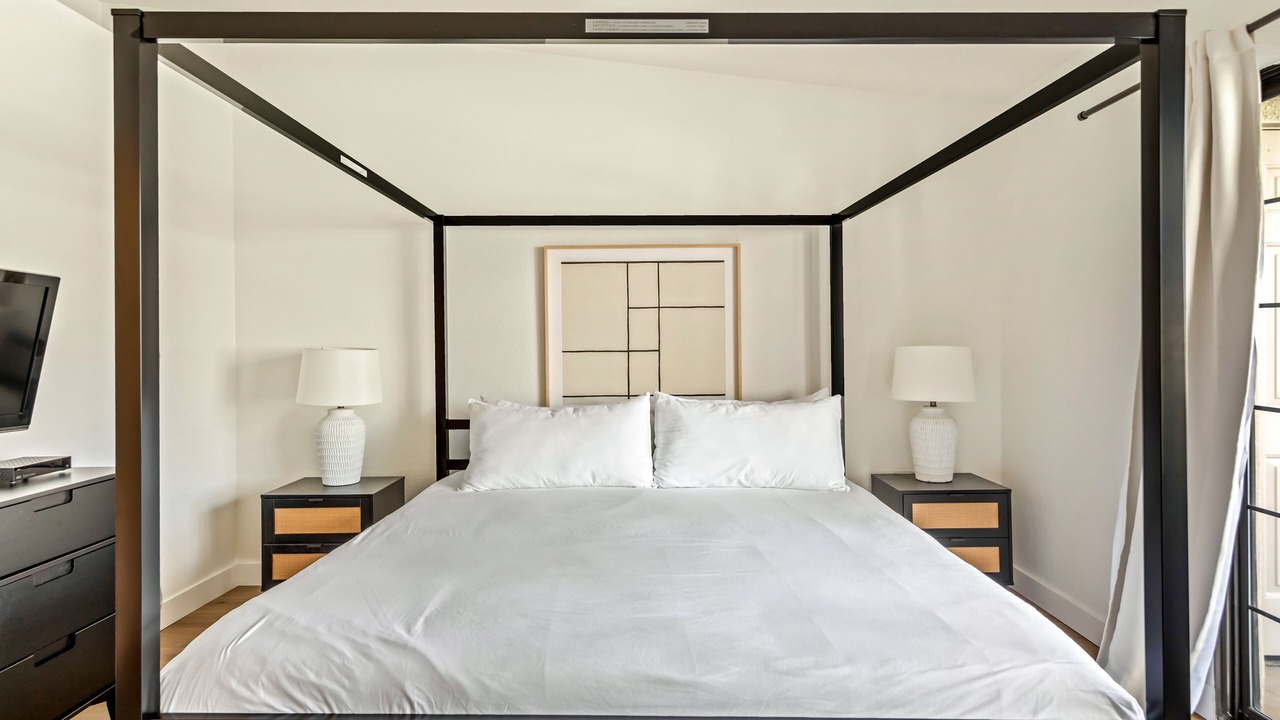 Photo of Bedroom in Tahquitz River Estates