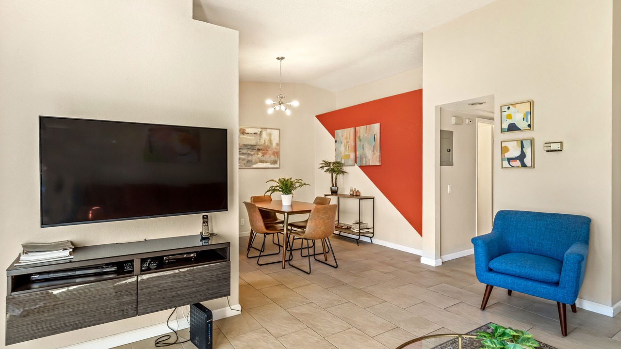 Photo of Livingroom in Tahquitz River Estates