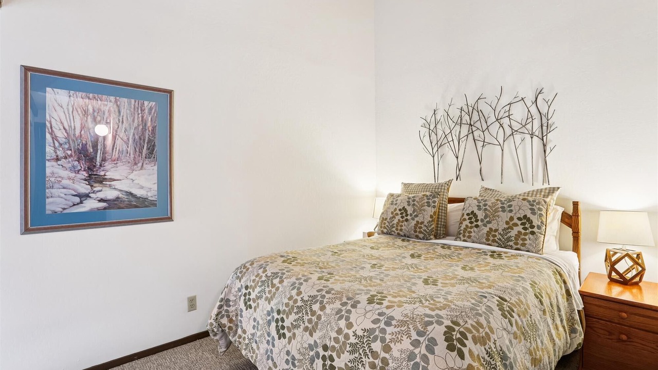 Photo of Bedroom in Dollar Point