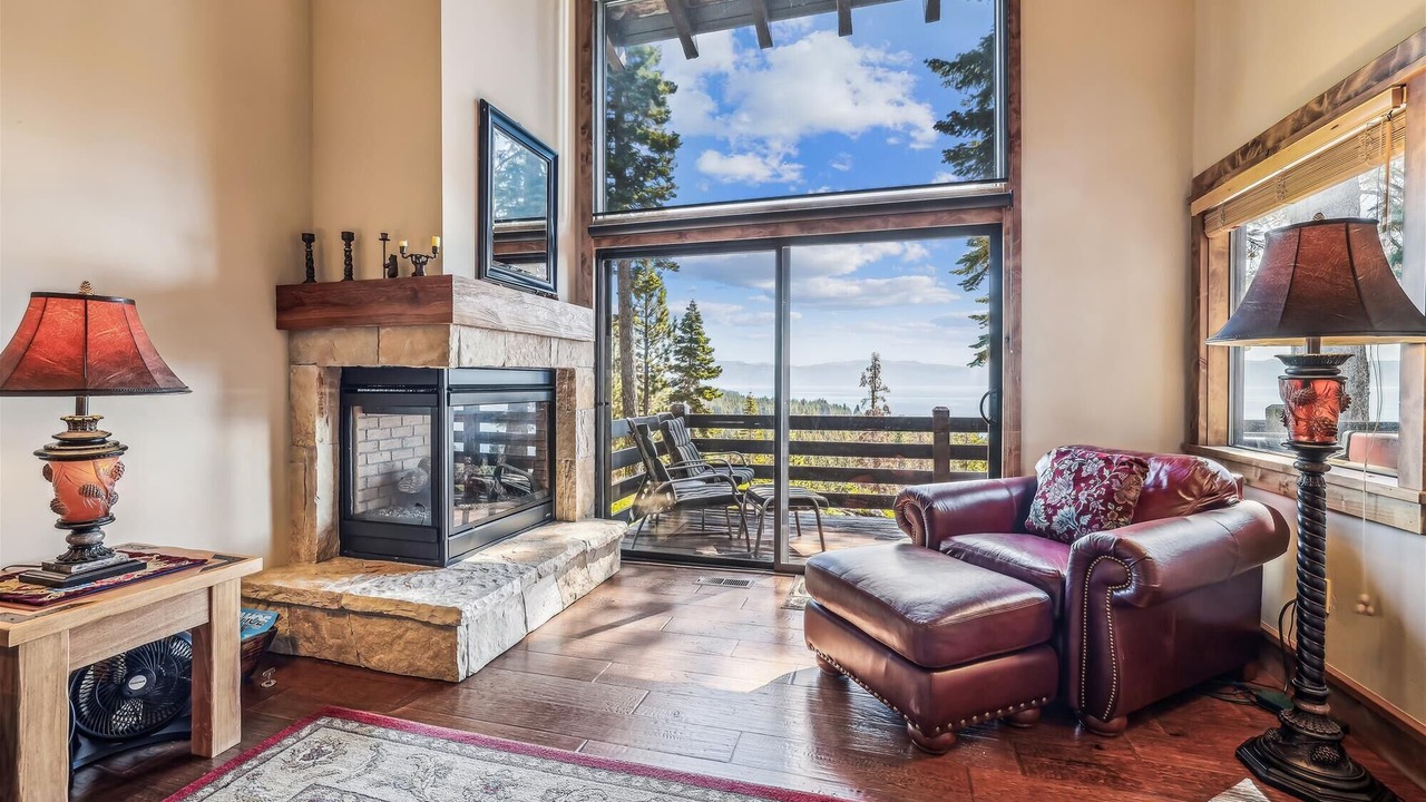 Photo of Livingroom in Tahoe City