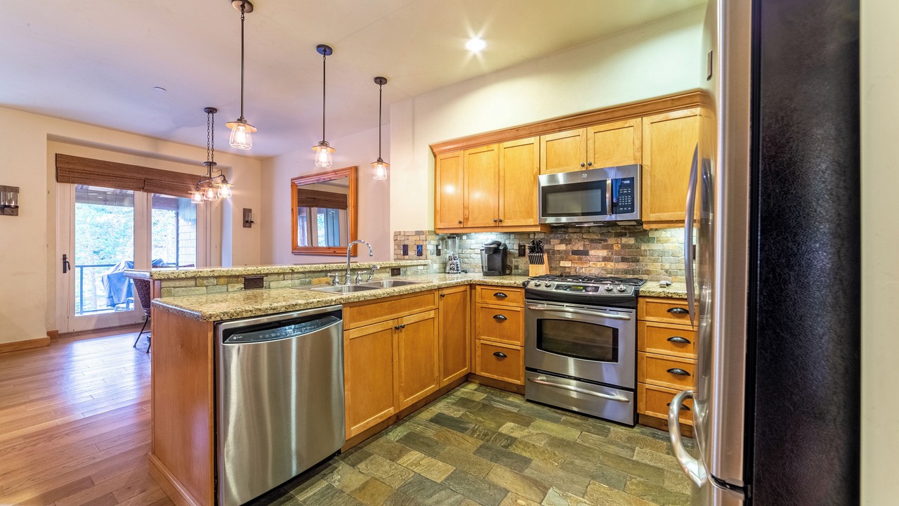 Photo of Kitchen in Woodwinds