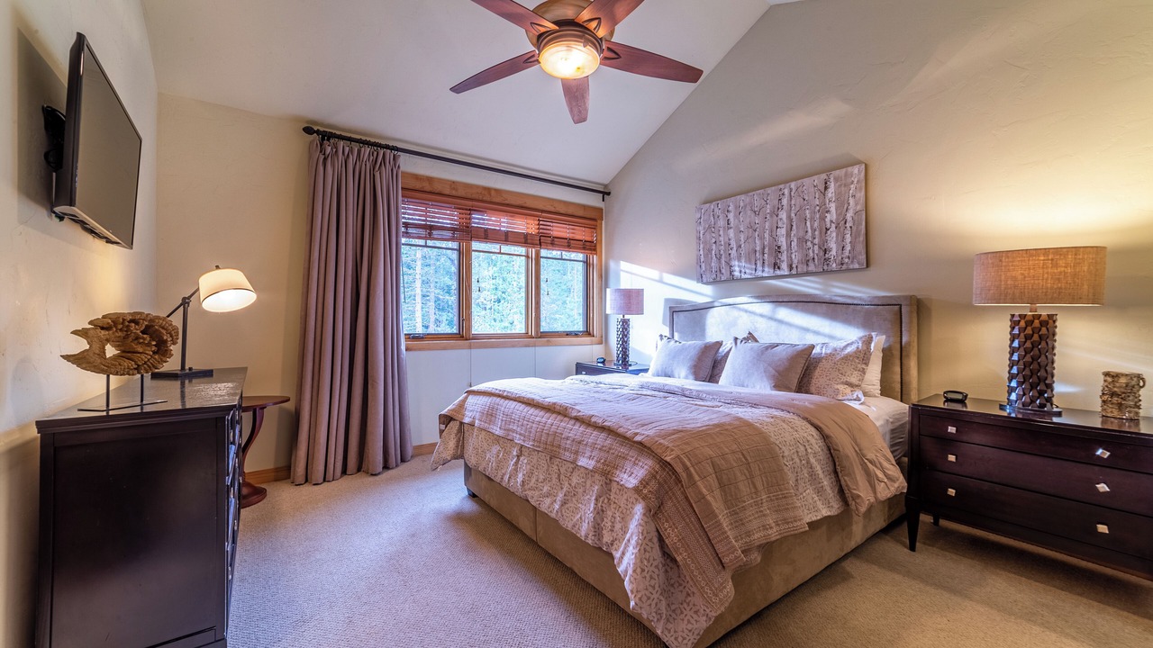Photo of Bedroom in Woodwinds