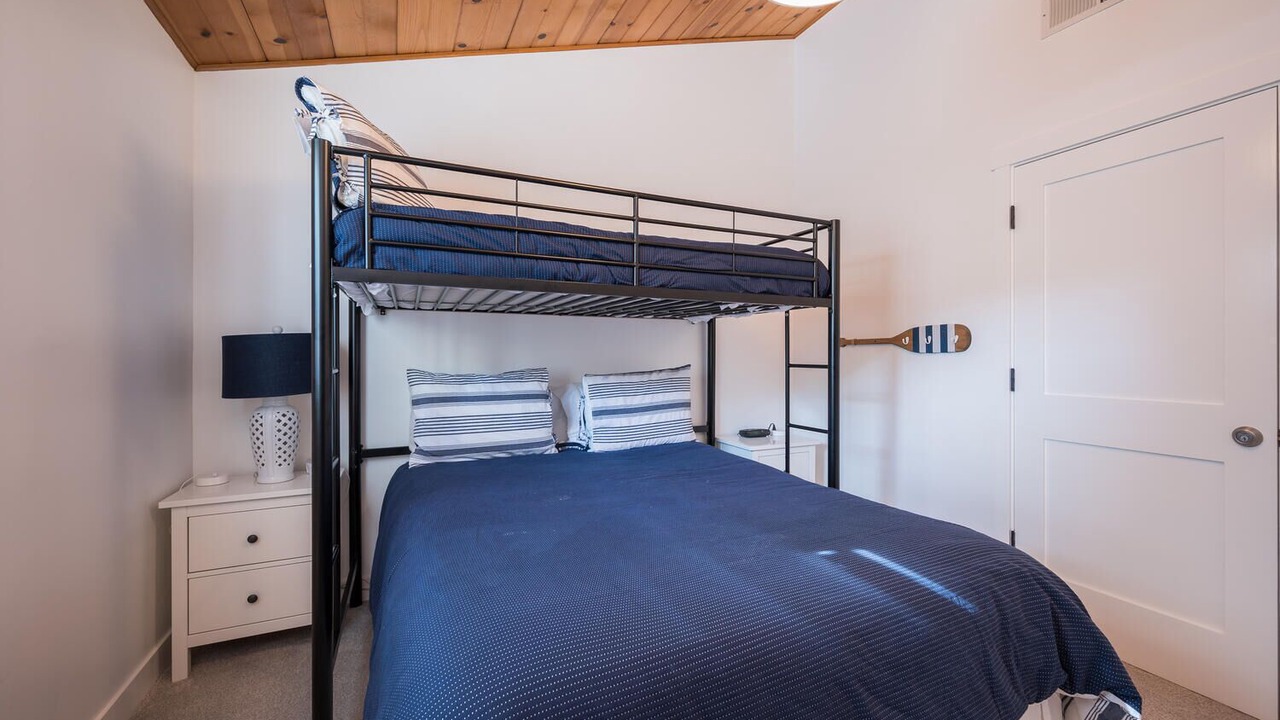 Photo of Bedroom in San Simeon