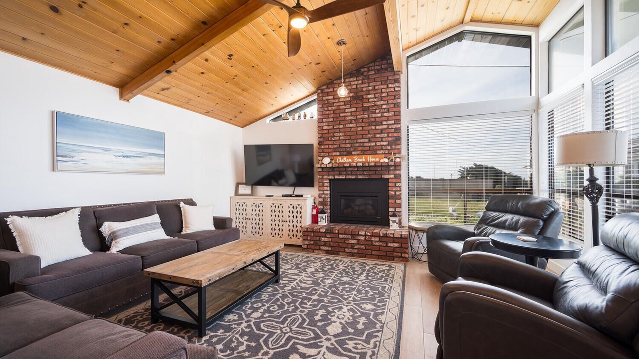 Photo of Livingroom in San Simeon