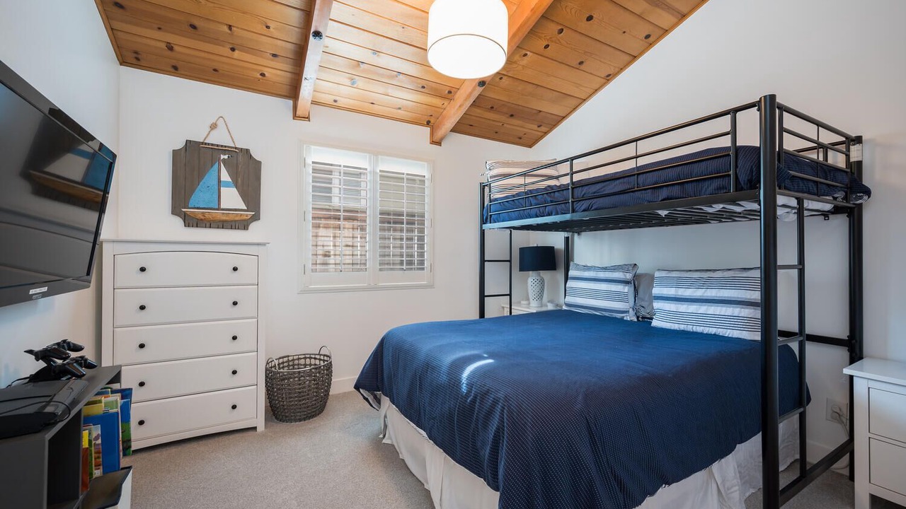 Photo of Bedroom in San Simeon