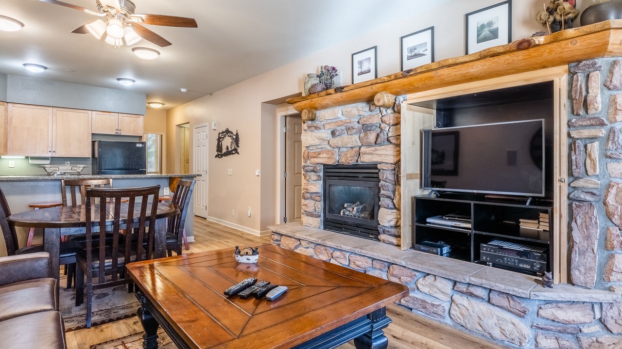 Photo of Livingroom in Mammoth Lakes