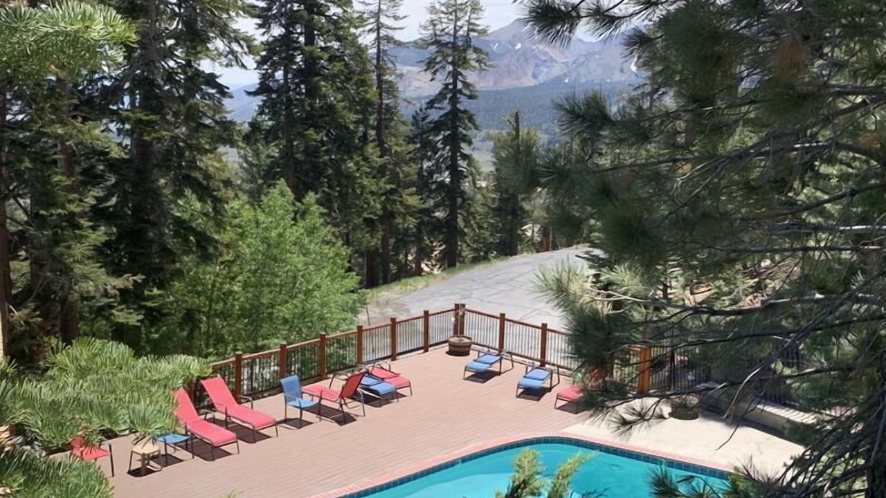 Photo of Outdoor in Mammoth Lakes