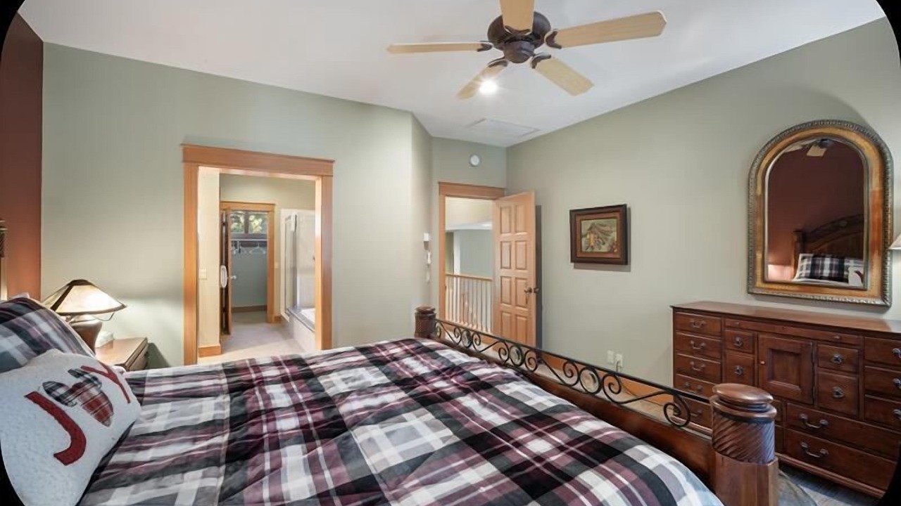 Photo of Bedroom in Mammoth Lakes