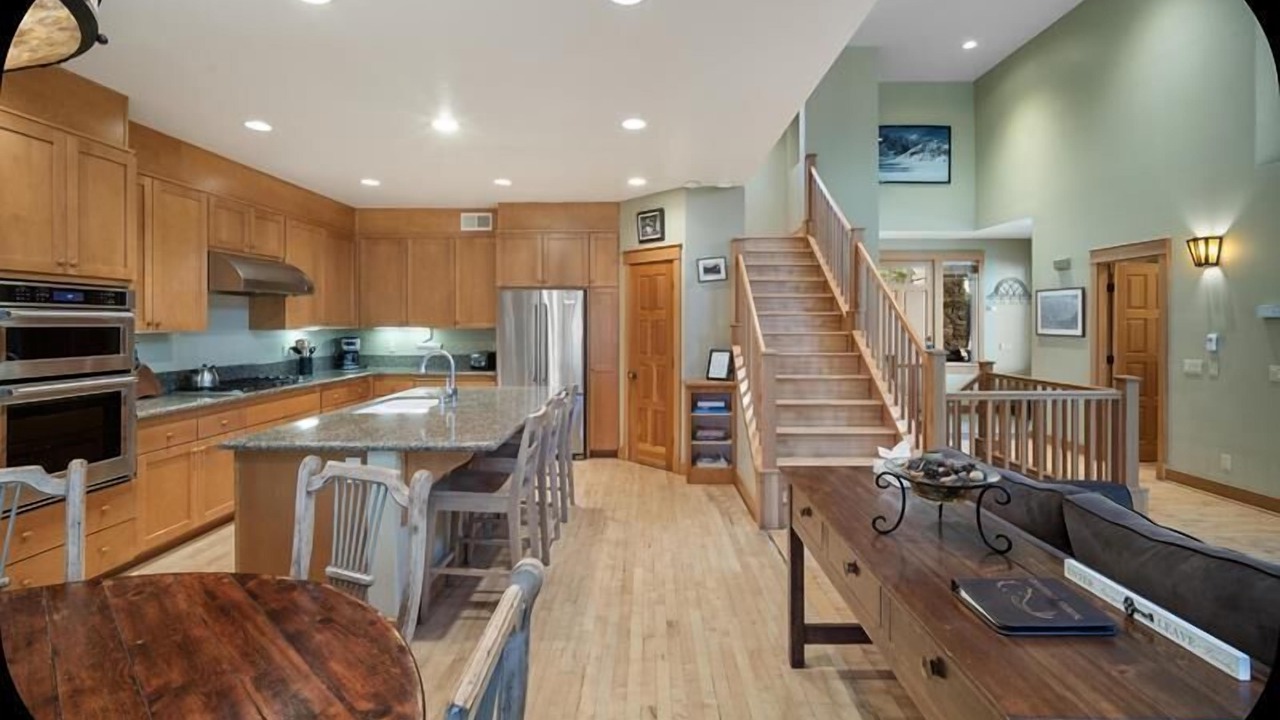Photo of Kitchen in Mammoth Lakes