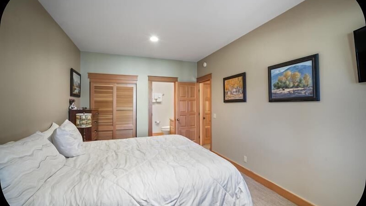 Photo of Bedroom in Mammoth Lakes
