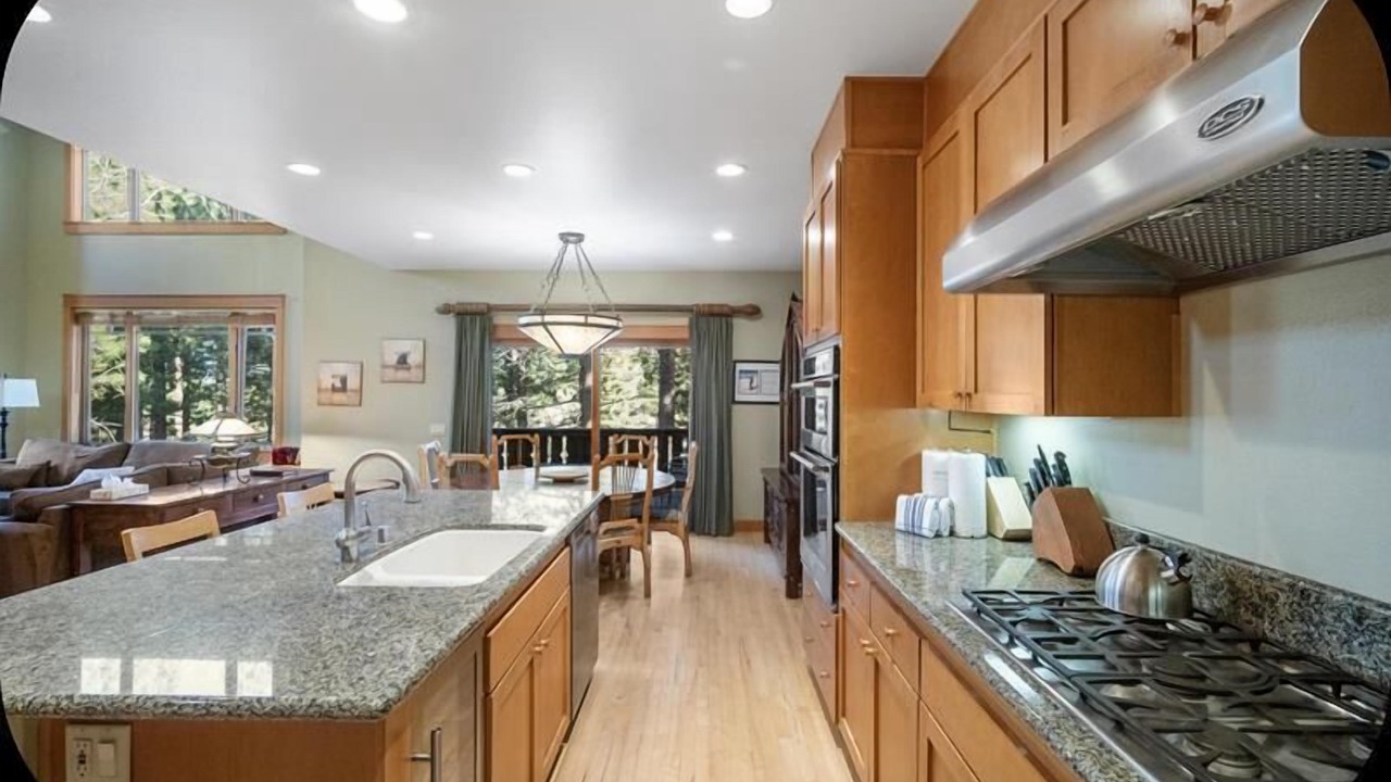 Photo of Kitchen in Mammoth Lakes