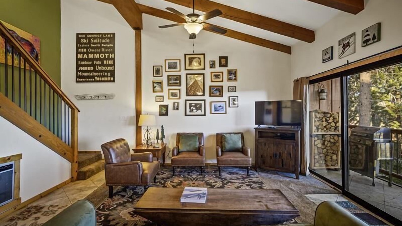 Photo of Livingroom in Mammoth Lakes