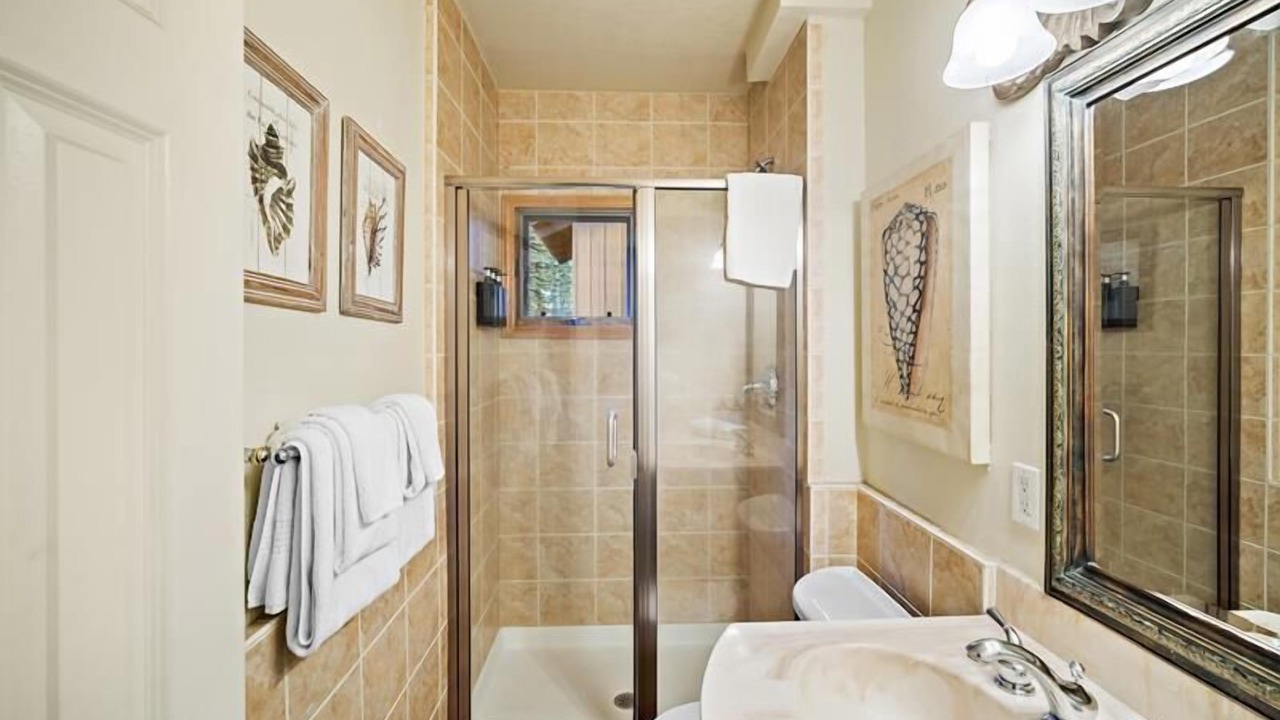 Photo of Bathroom in Mammoth Lakes