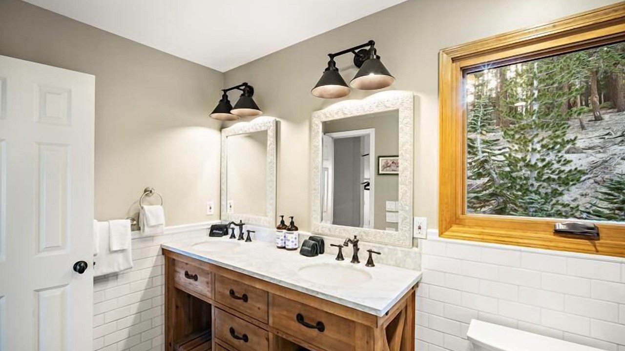 Photo of Bathroom in Mammoth Lakes