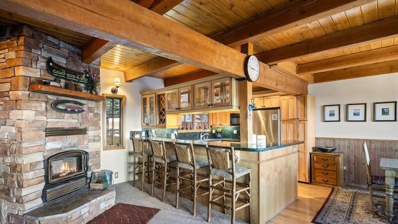 Photo of Kitchen in Mammoth Lakes