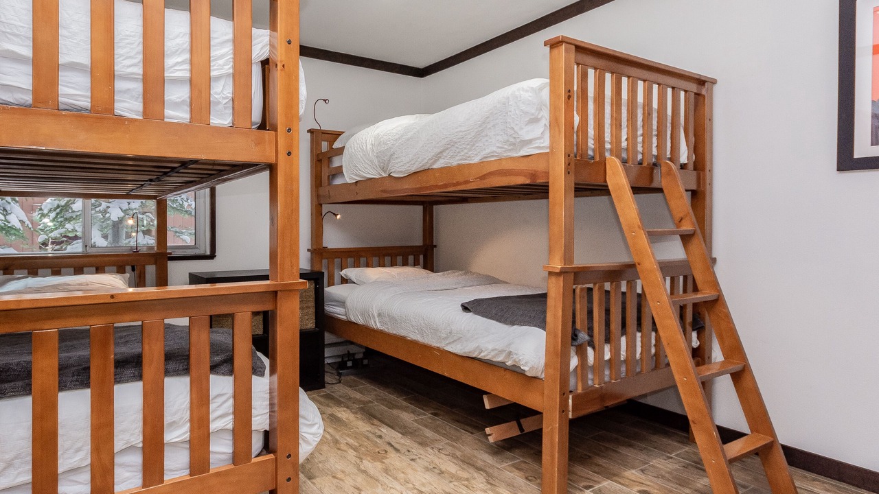 Photo of Bedroom in Mammoth Lakes