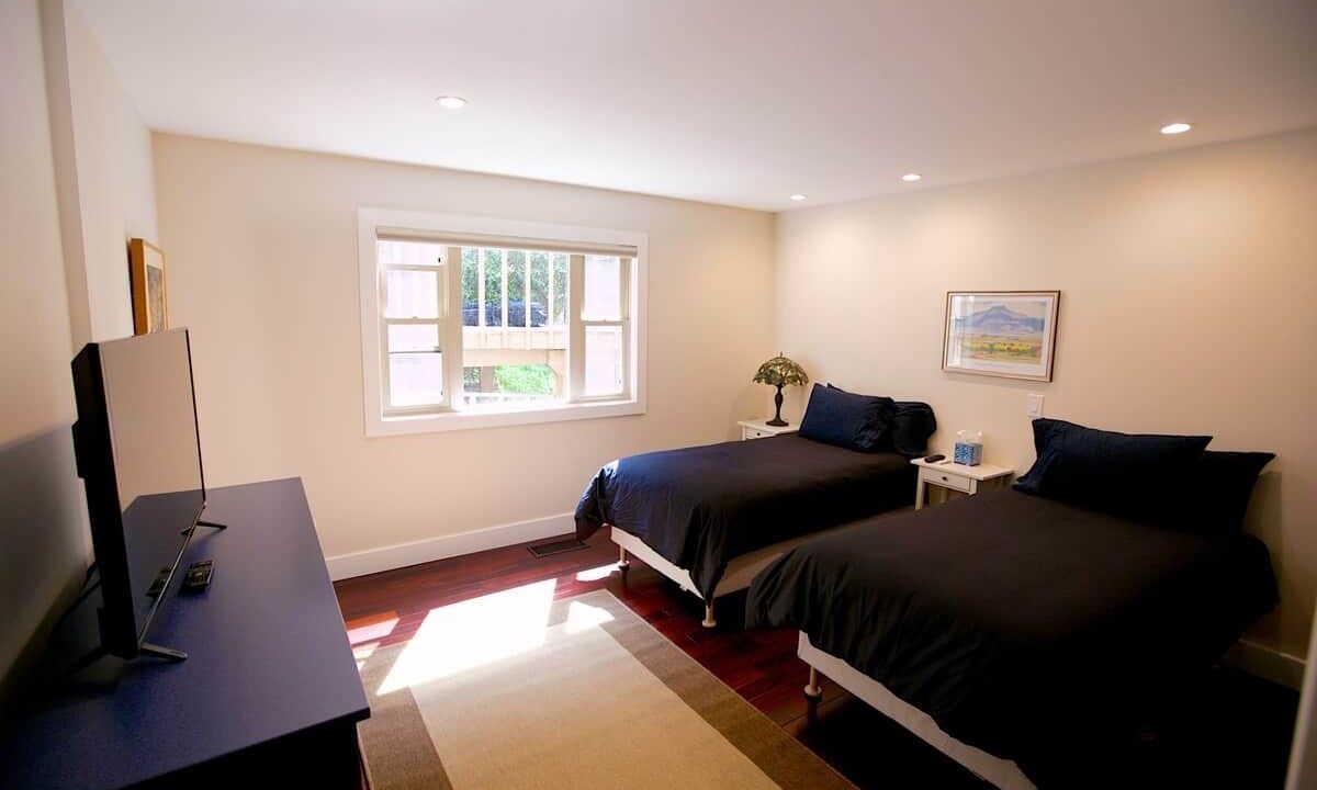 Photo of Bedroom in Monterey