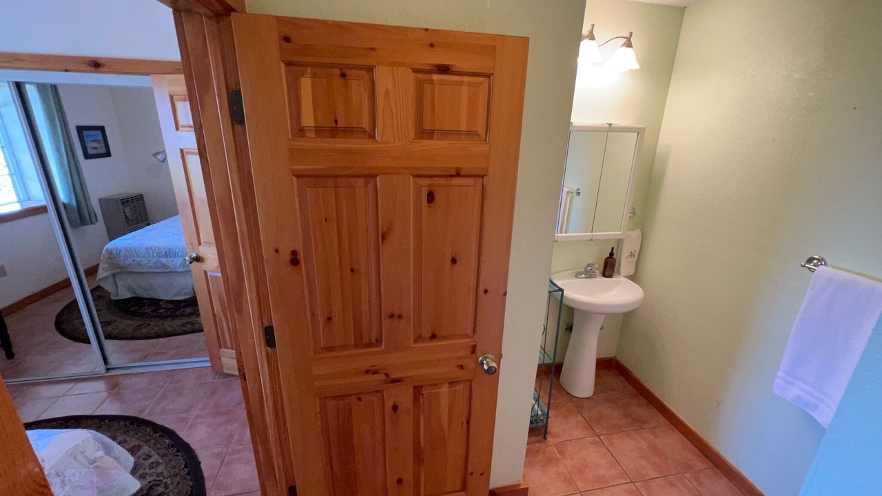 Photo of Bathroom in Groveland