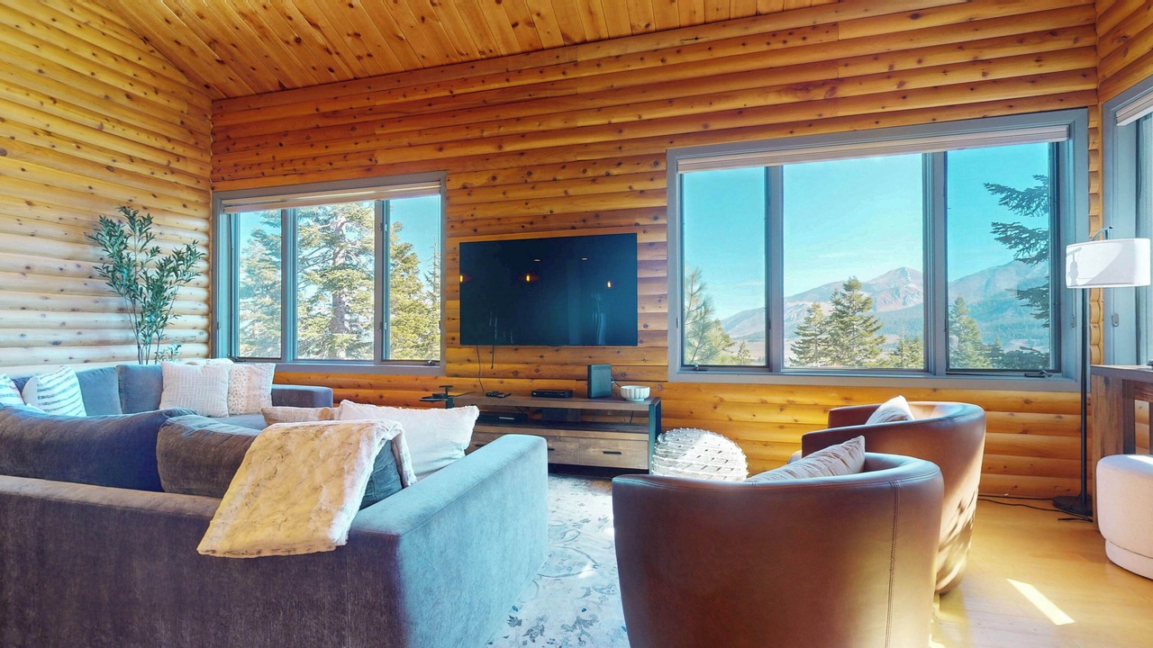 Photo of Livingroom in Mammoth Lakes