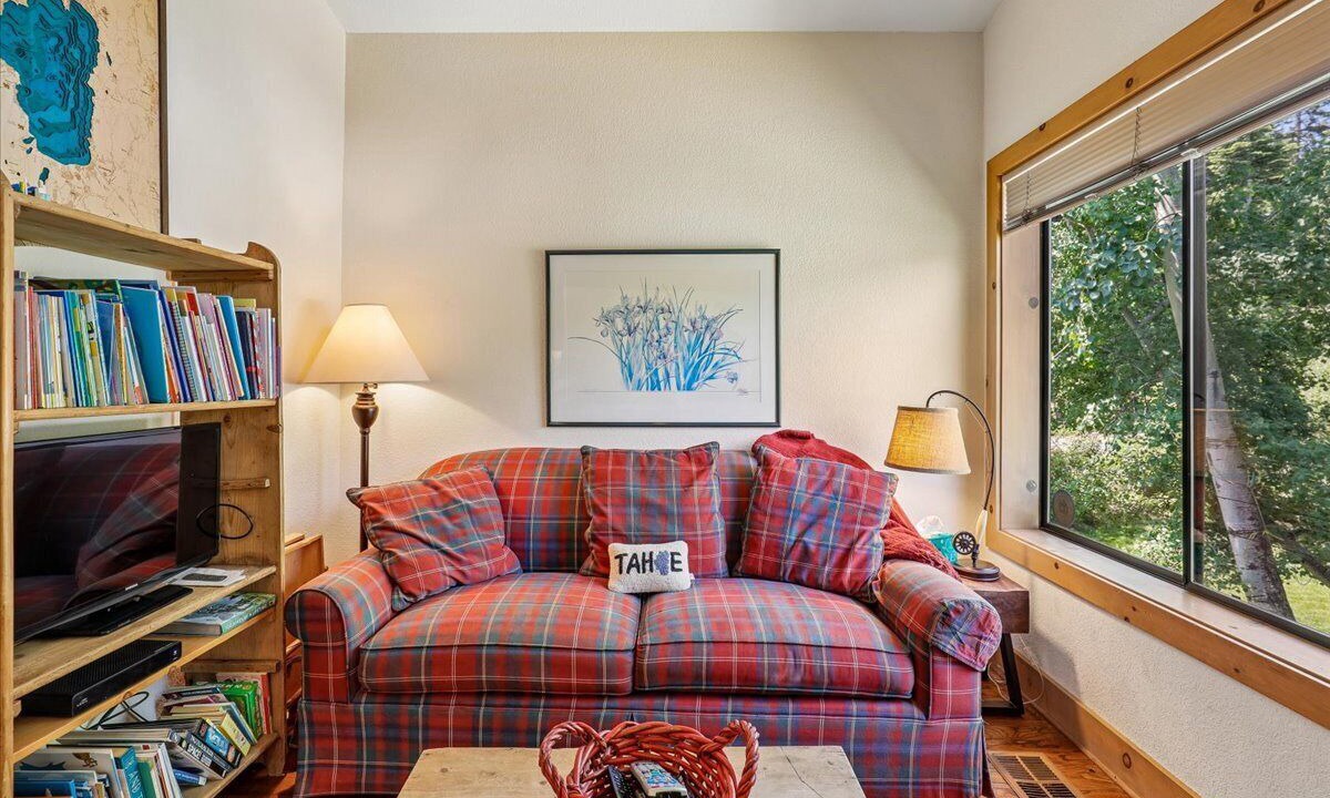 Photo of Livingroom in Tahoe City
