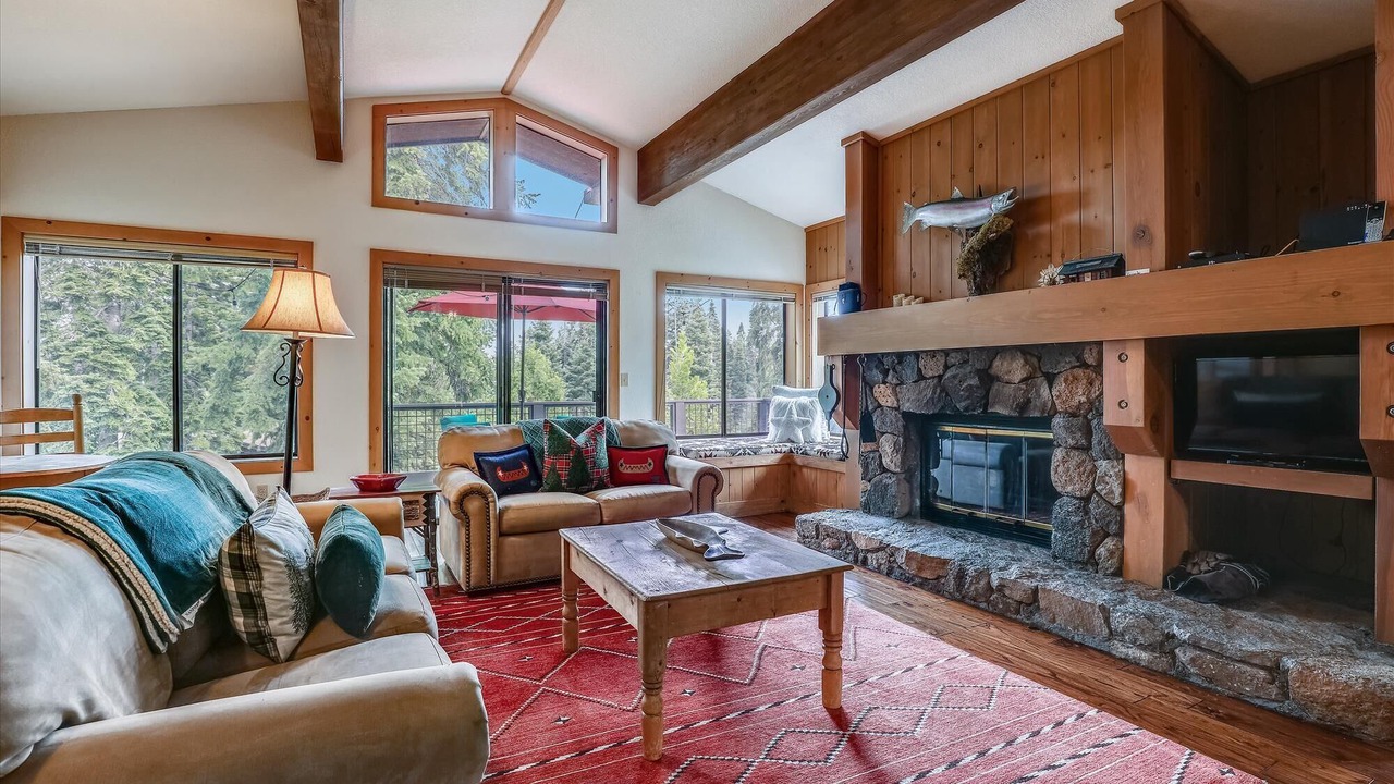Photo of Livingroom in Tahoe City