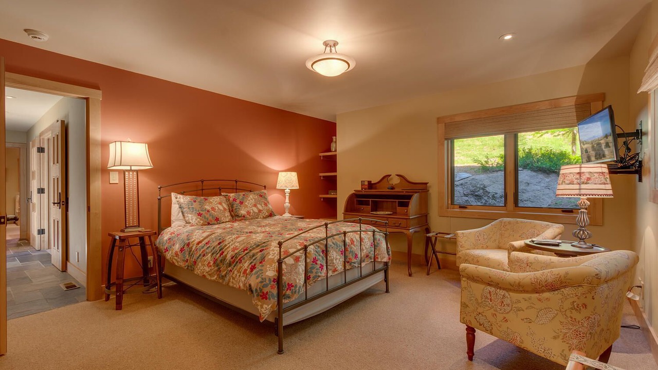 Photo of Bedroom in Tahoe City