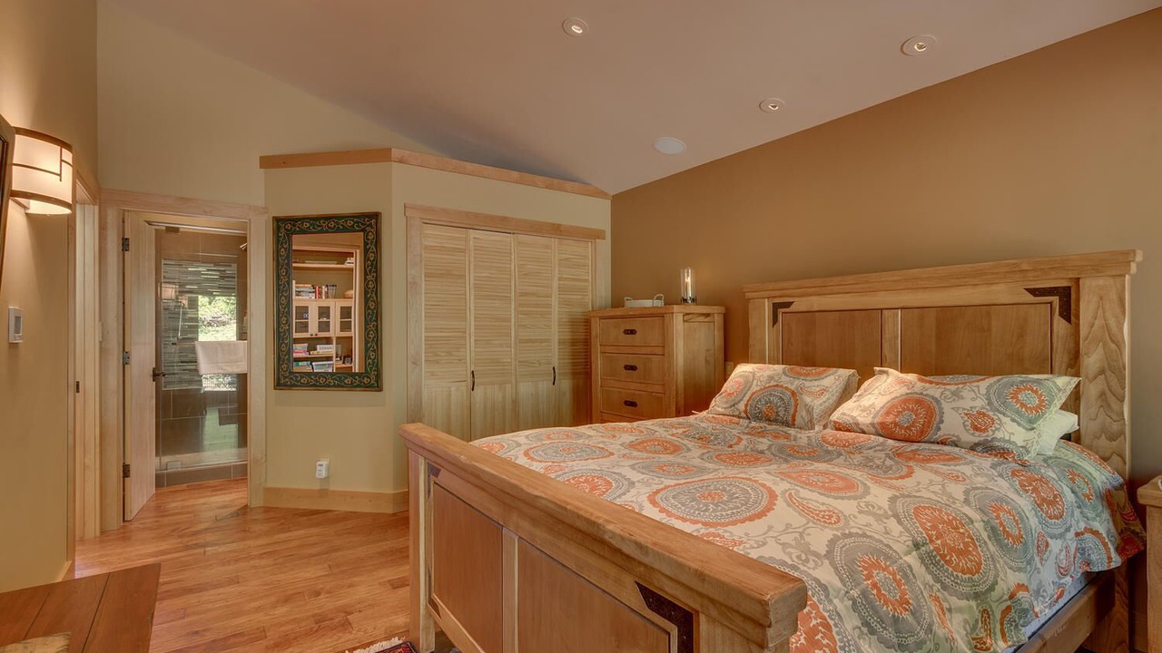 Photo of Bedroom in Tahoe City