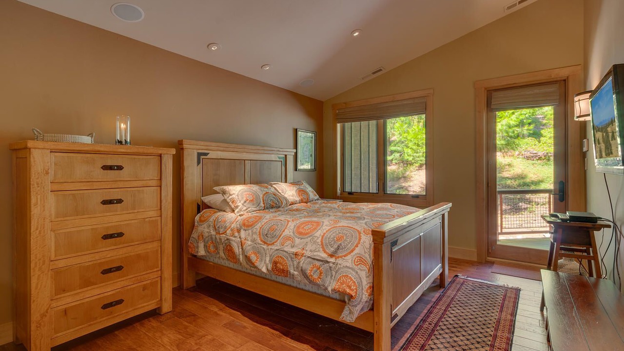 Photo of Bedroom in Tahoe City