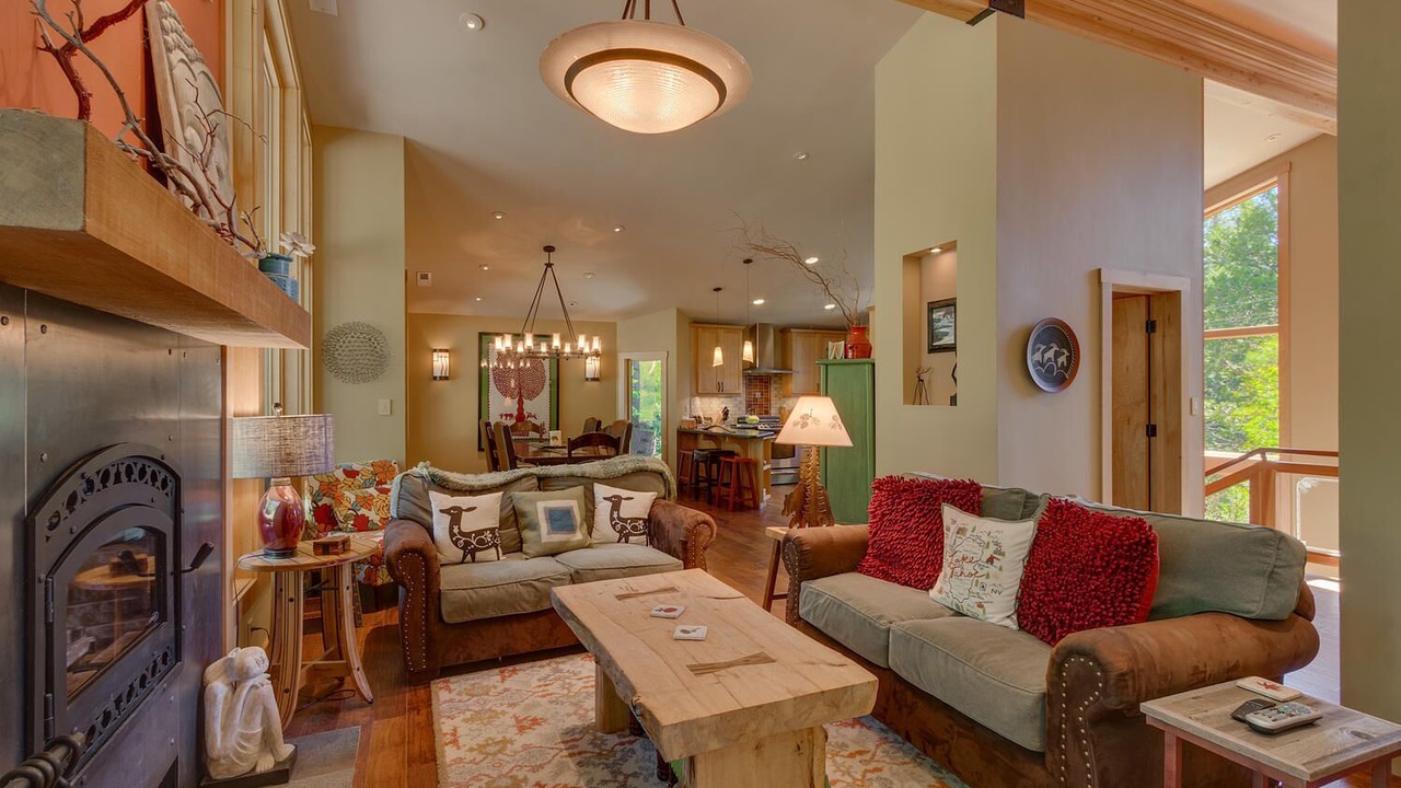Photo of Livingroom in Tahoe City