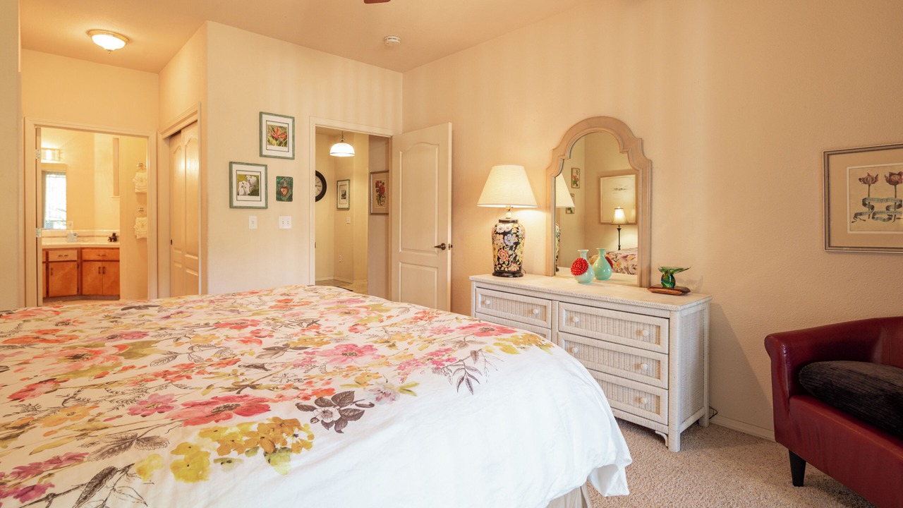 Photo of Bedroom in Three Rivers