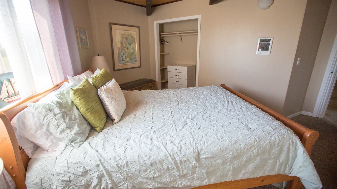 Photo of Bedroom in Watsonville